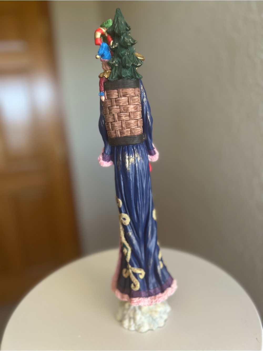 Lenox Blue and Pink Santa with Green Wreath and Gold Accents - Picture 3 of 6